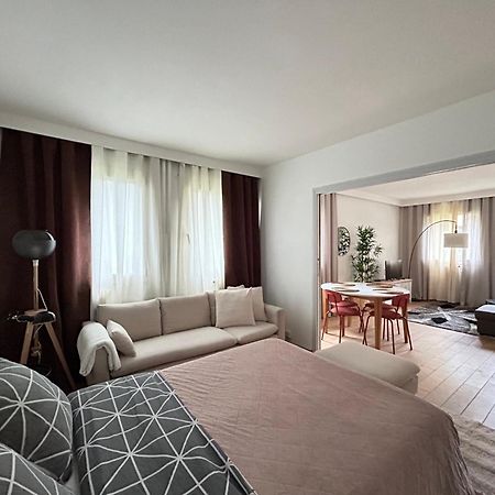 Big Apartment Eiffel Tower View Paris Extérieur photo