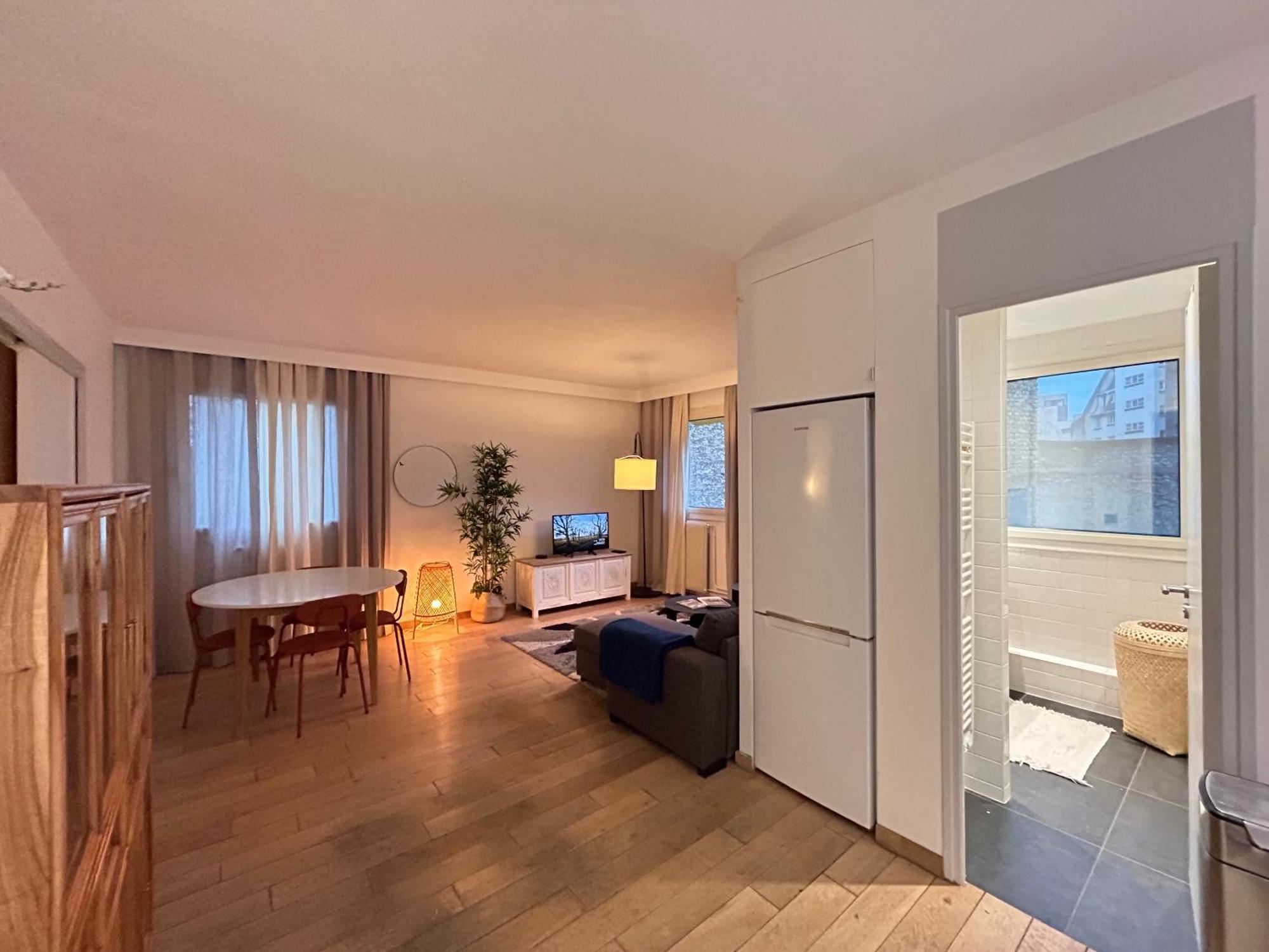 Big Apartment Eiffel Tower View Paris Extérieur photo
